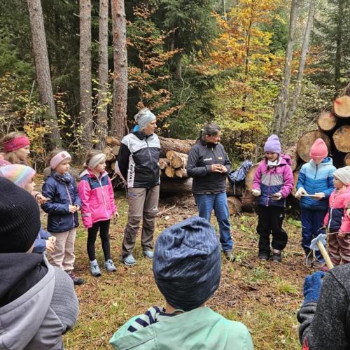 Eröffnungskreis bei der Natopia Exkursion