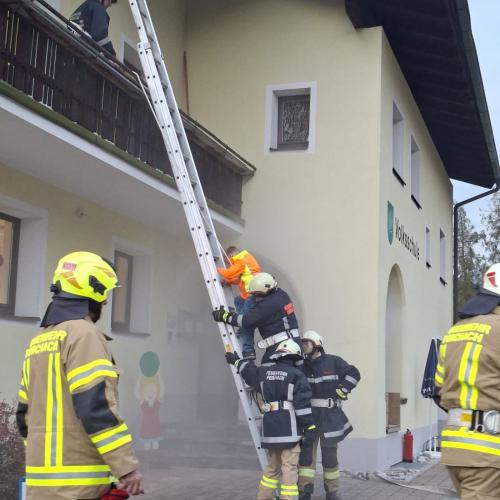 Evakuierung über Leiter
