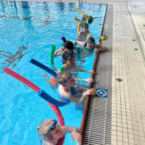 Kinderschwimmtraining