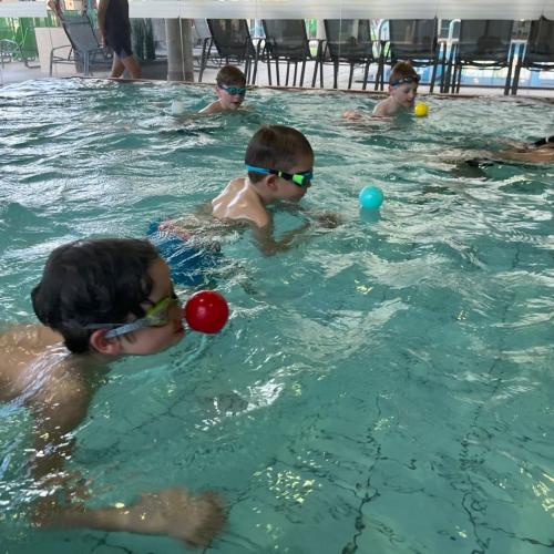 Kinderschwimmtraining