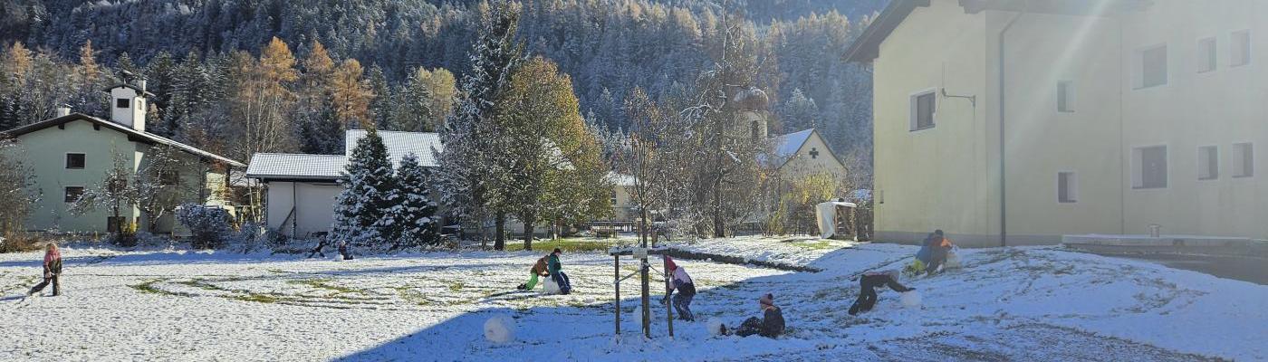 Schülerrollen Schneekugeln 