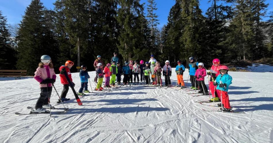 Skitag am Stoanmandllift - Volksschule Forchach und Vorderhornbach