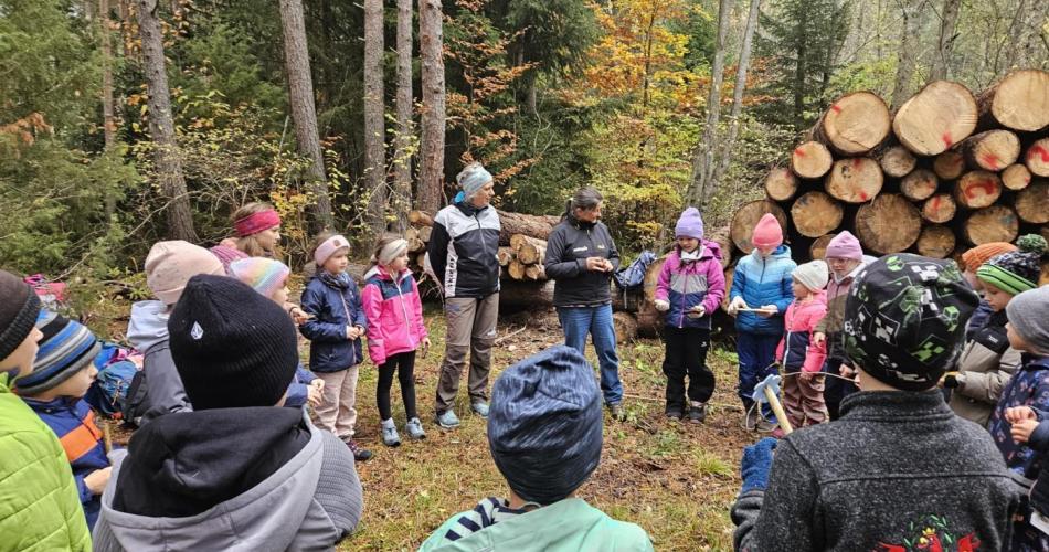 Eröffnungskreis bei der Natopia Exkursion